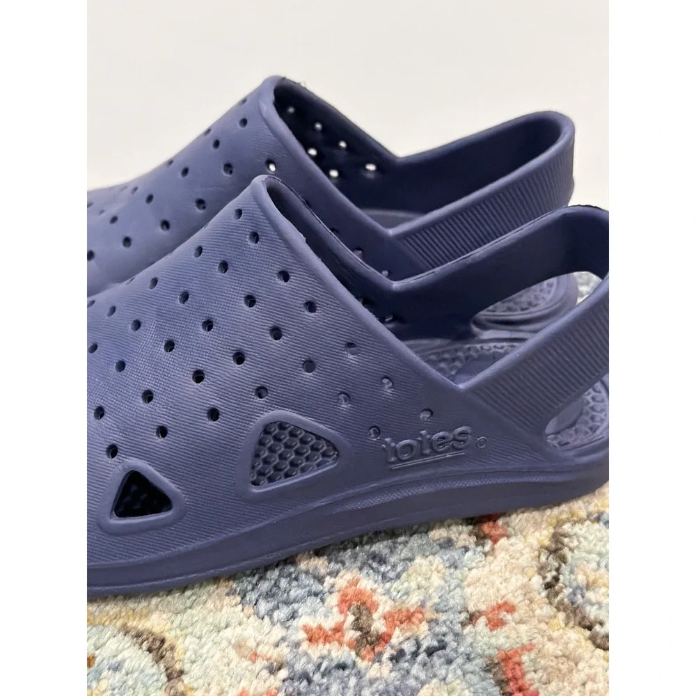 Totes Everywear Clogs Kids Size 13-1 Navy Blue Sol Bounce Slip On EUC